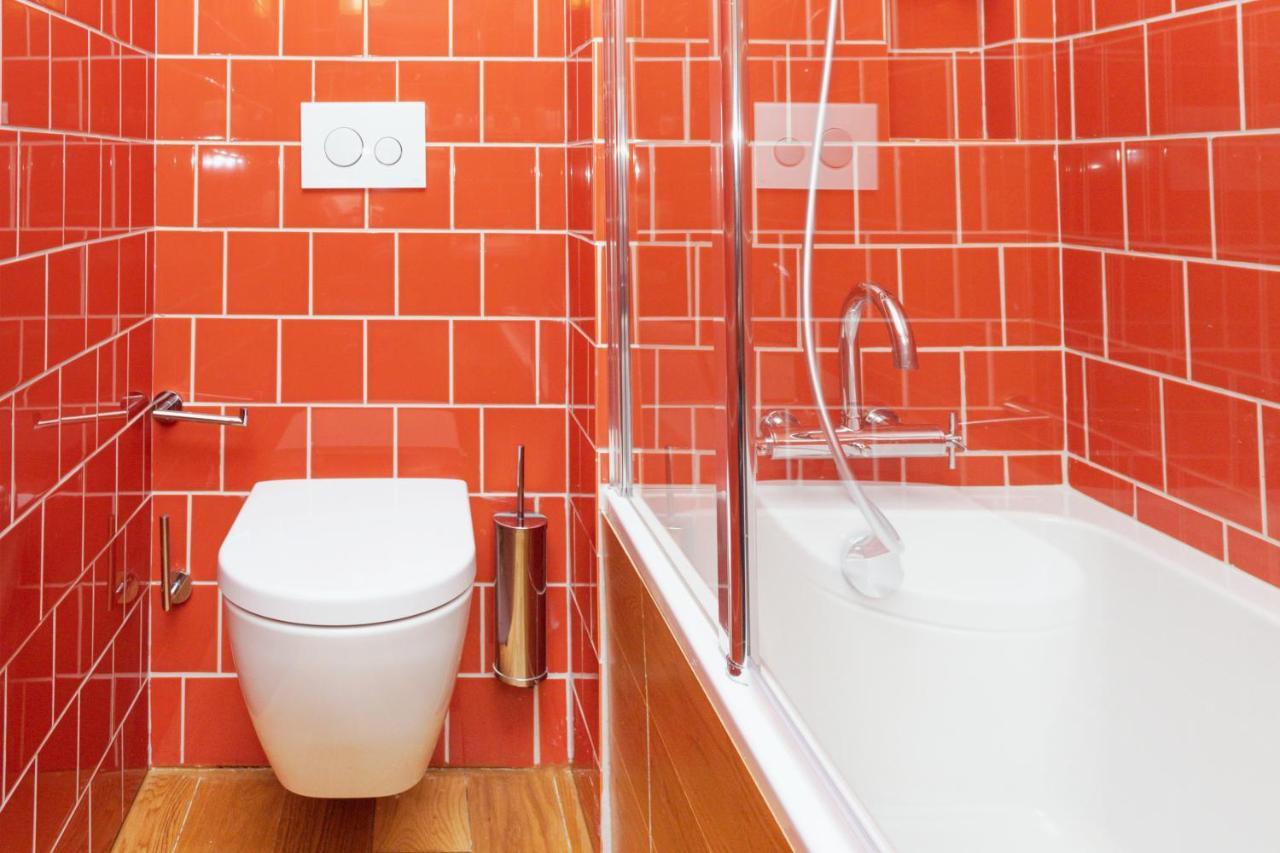 Deluxe Studio