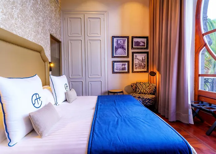 Boutique Hotel Cordial Plaza Mayor De Santa Ana